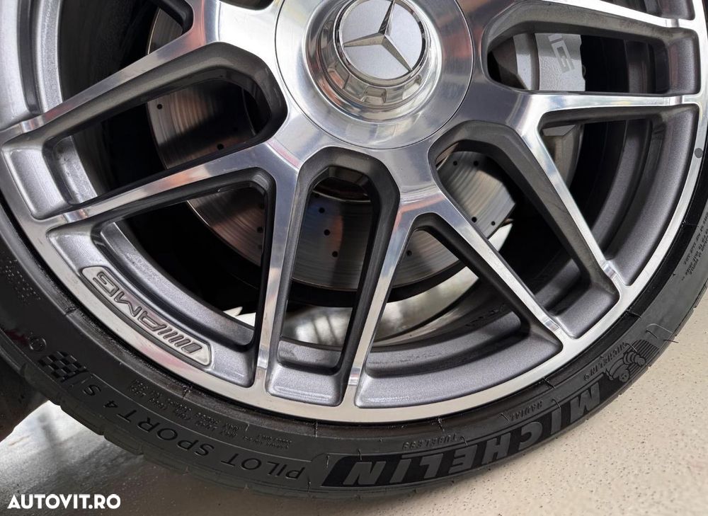 Mercedes-Benz CLA 45 AMG - 13