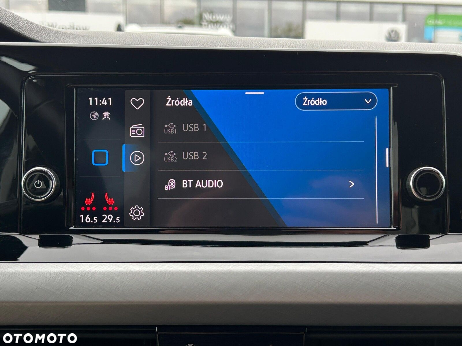 Volkswagen Golf VIII 1.5 TSI EVO Life - 31