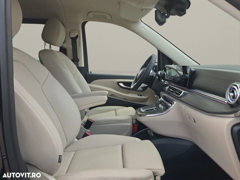 Mercedes-Benz V 300 d Extralang 4Matic 9G-TRONIC Exclusive - 18