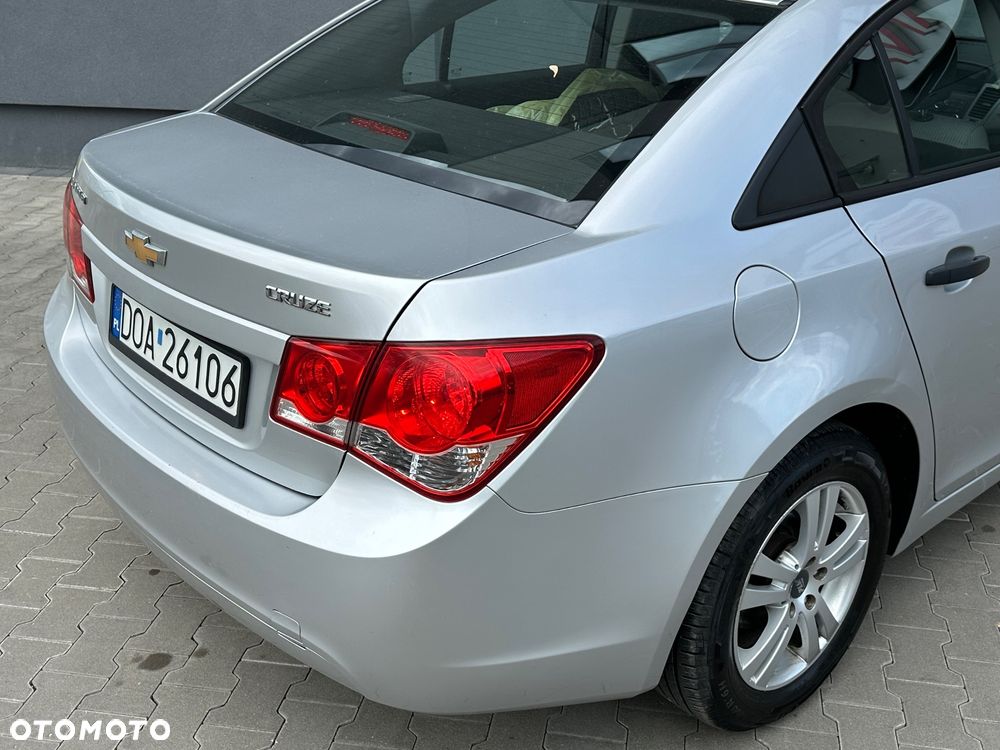 Chevrolet Cruze 1.6 LT+ - 19