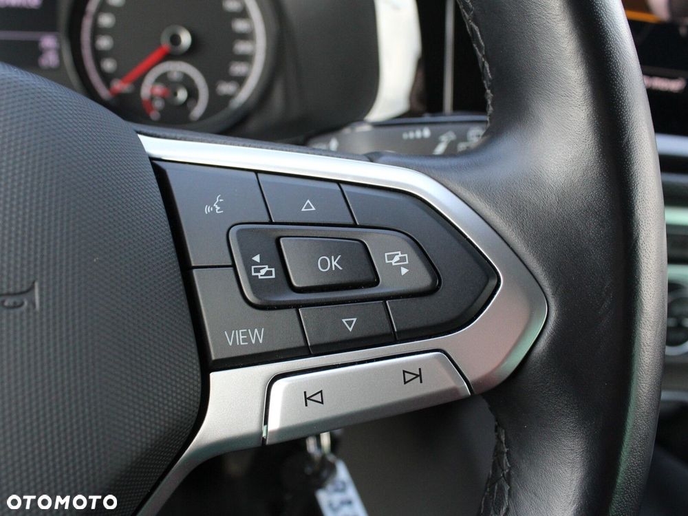 Volkswagen Caravelle - 22