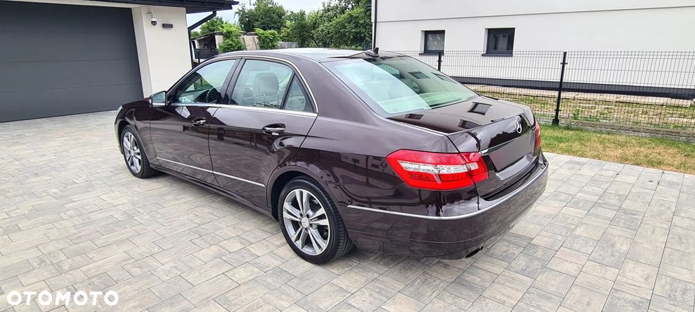 Mercedes-Benz Klasa E 350 CDI 4-Matic BlueEff Avantgarde - 4