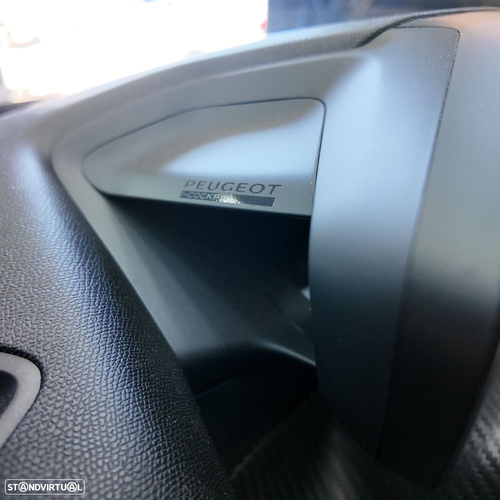 Peugeot 2008 PureTech 130 EAT8 Allure - 13