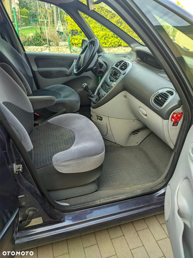Citroën Xsara Picasso 1.6 16V Exclusive - 18