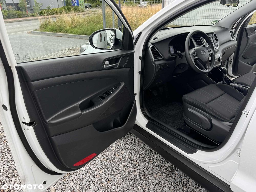 Hyundai Tucson 1.6 GDI BlueDrive Comfort 2WD - 12