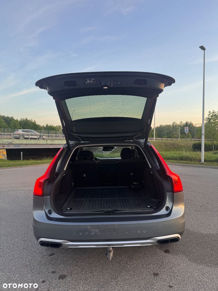 Volvo V90 Cross Country T6 AWD Pro - 5