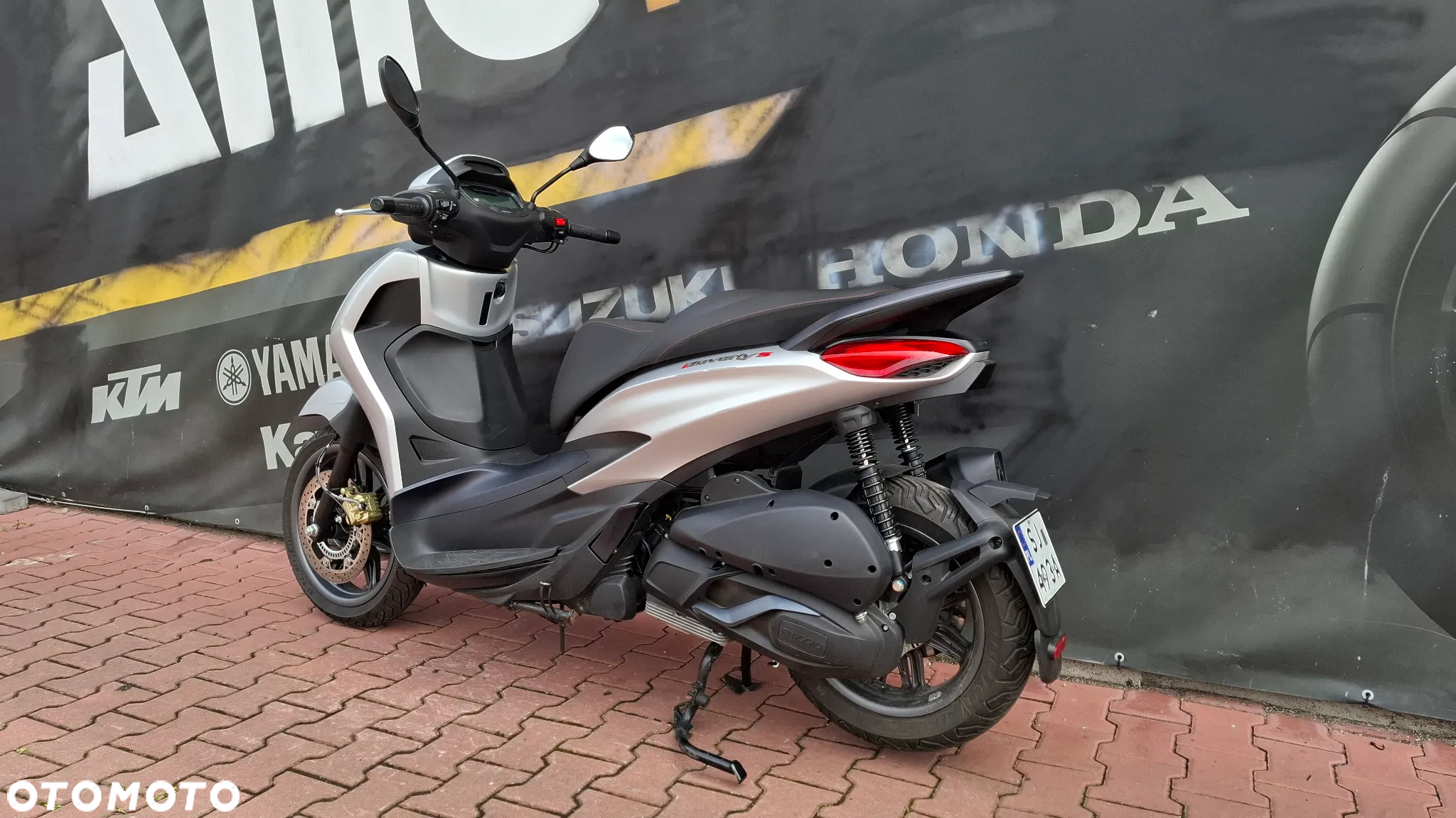Piaggio Beverly - 9