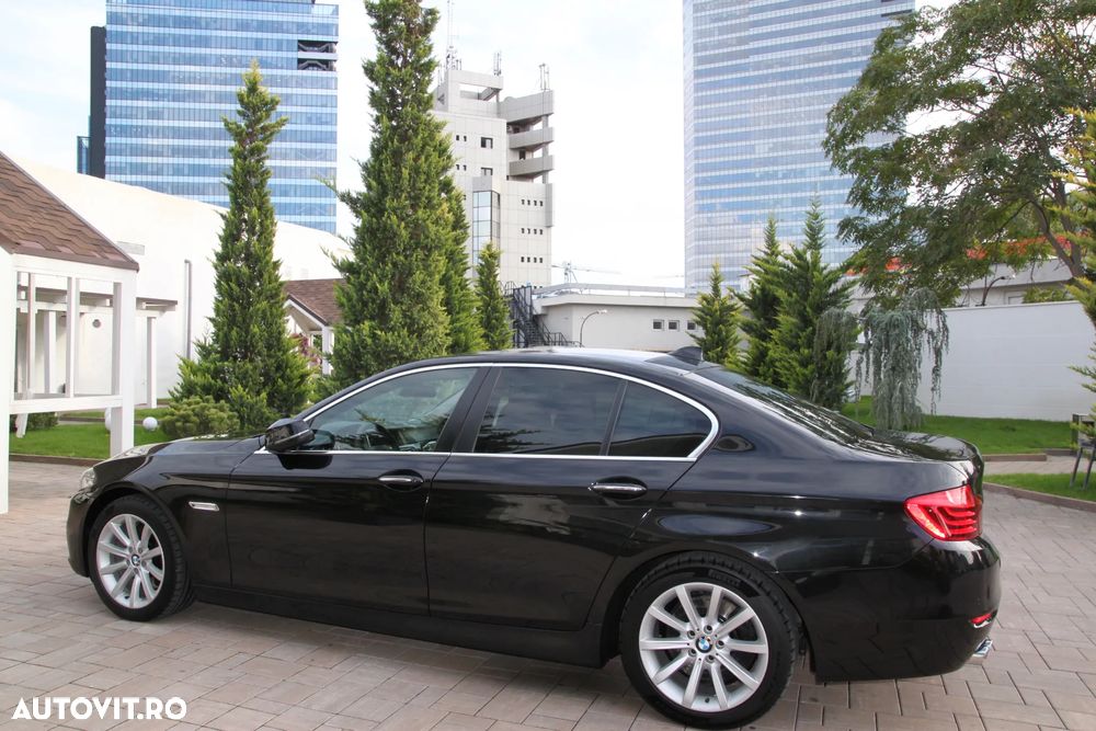 BMW Seria 5 530d xDrive AT - 3