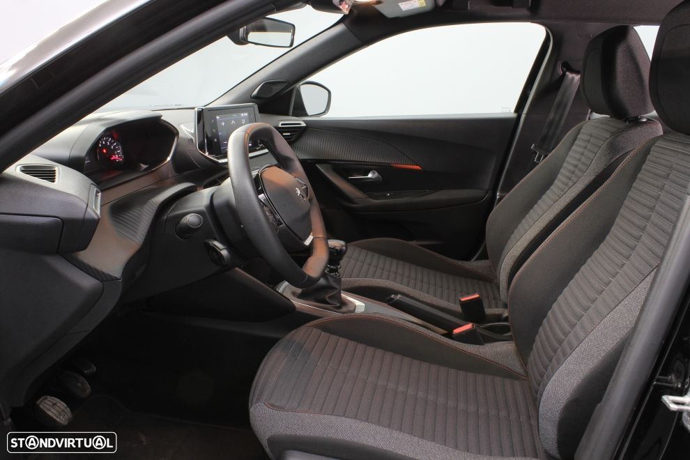 Peugeot 2008 1.2 PureTech Active Pack - 21