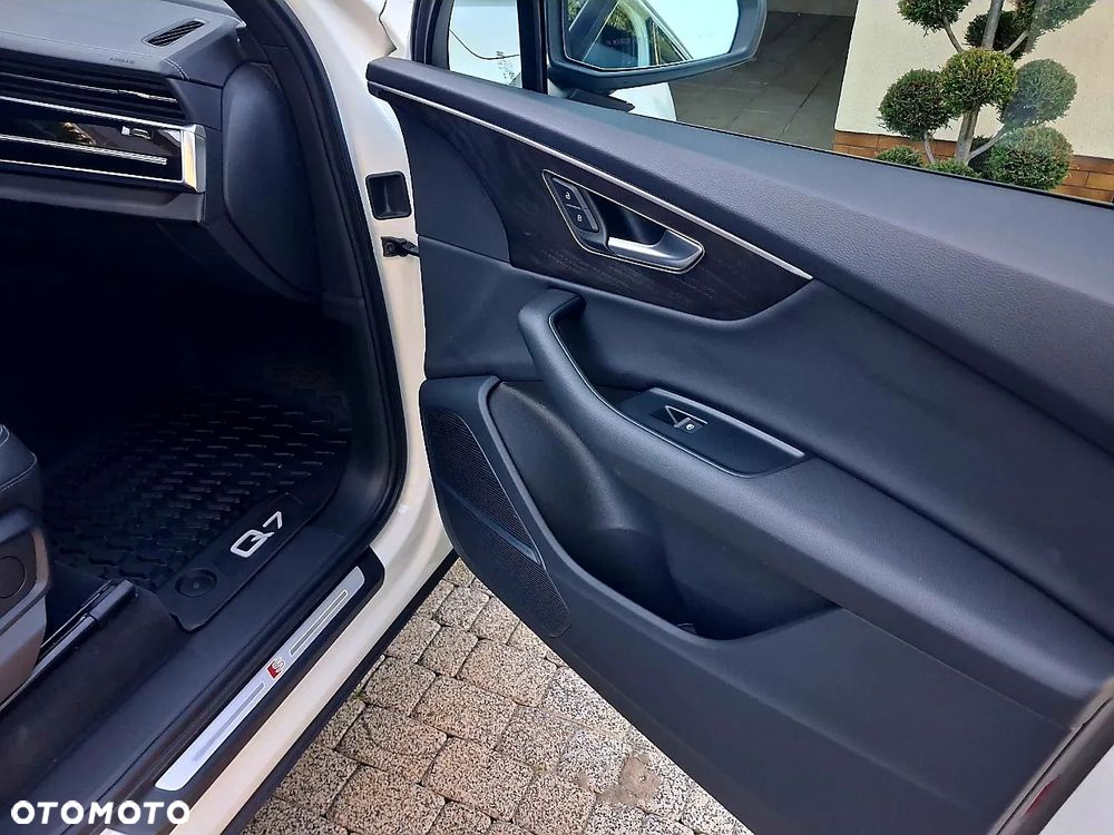 Audi Q7 55 TFSI mHEV Quattro S Line Tiptr - 19