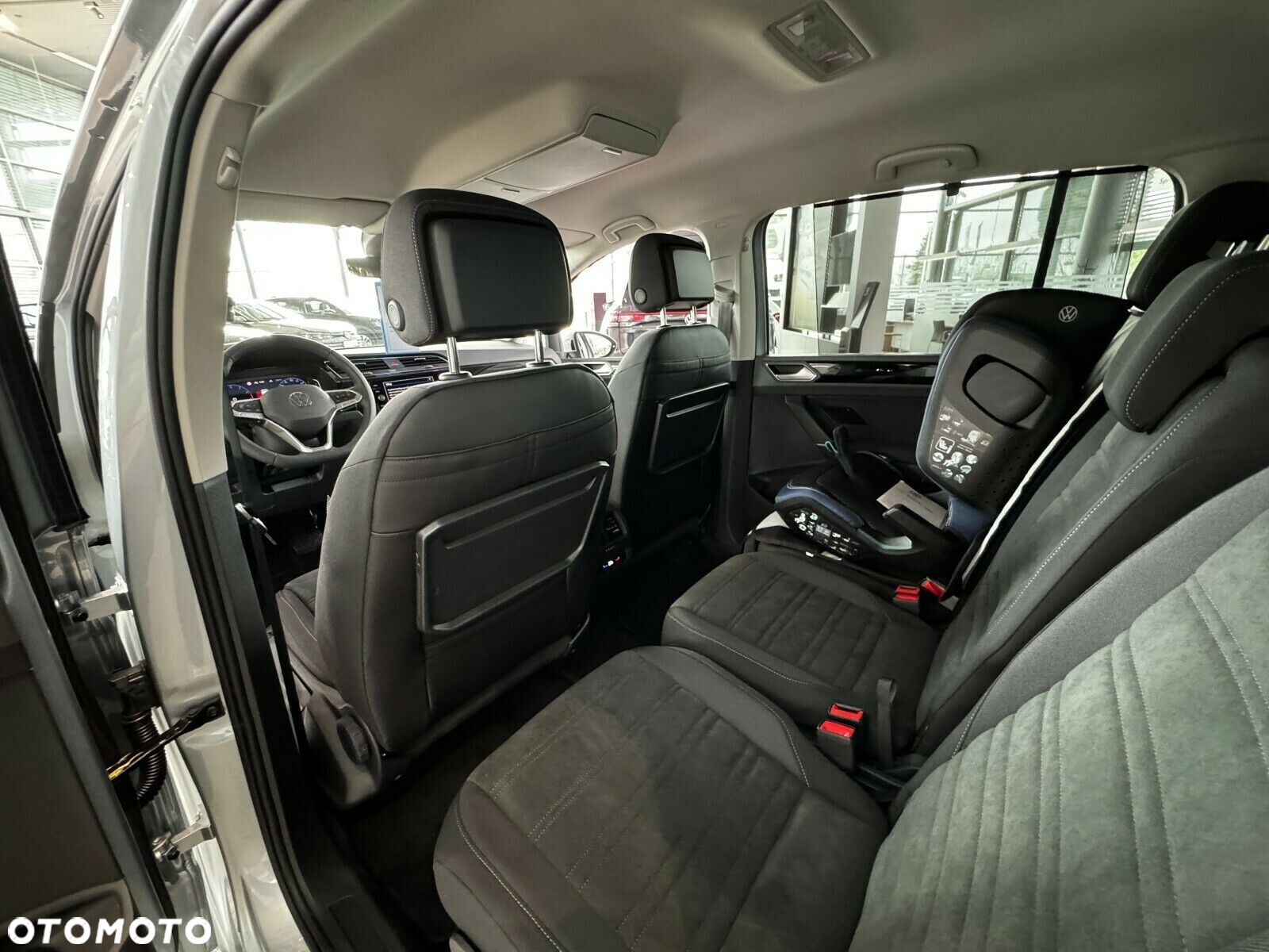 Volkswagen Touran 1.5 TSI EVO Highline DSG - 8
