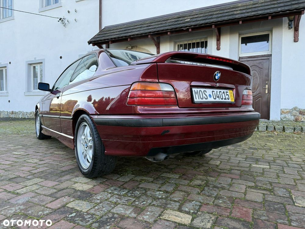 BMW Seria 3 316i - 28