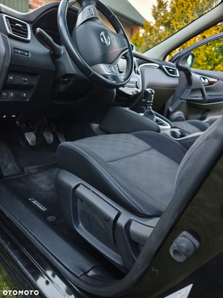 Nissan Qashqai 1.6 DCi N-Connecta EU6 - 29