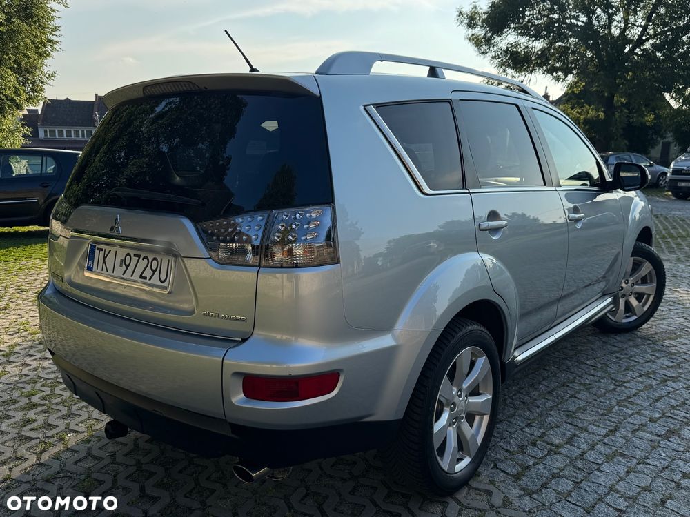 Mitsubishi Outlander 2.0 2WD Invite - 4