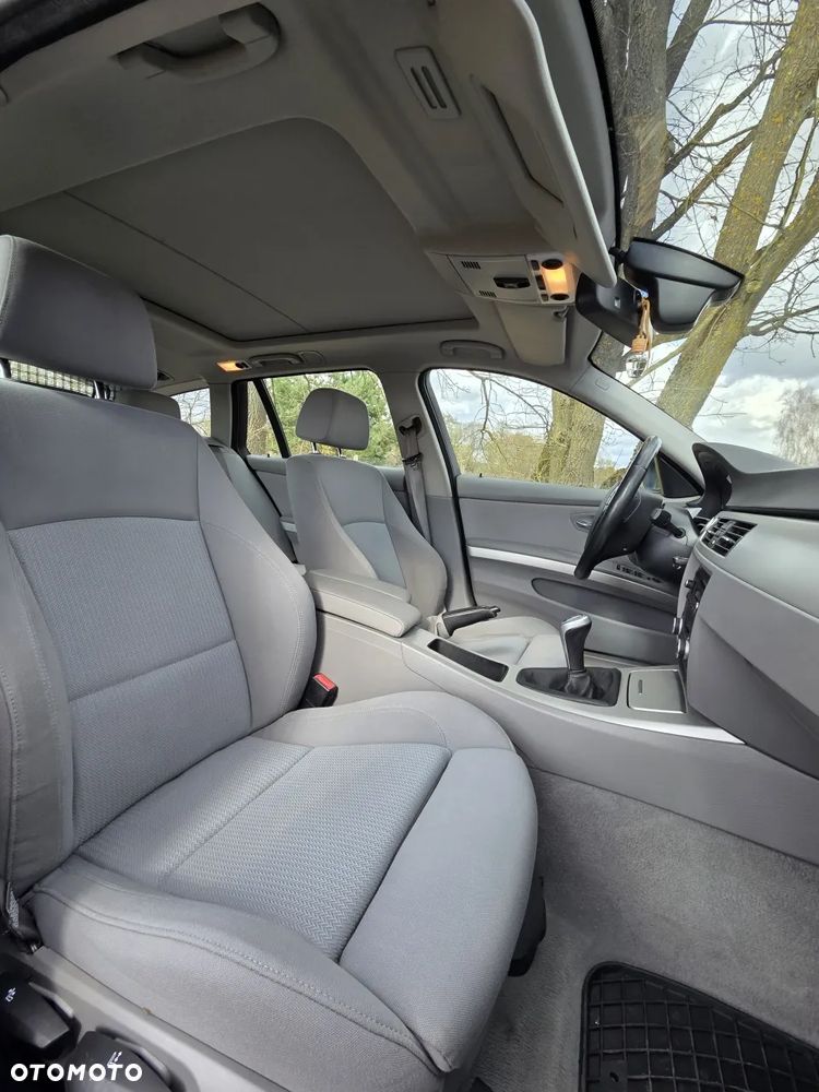 BMW Seria 3 320d DPF - 10