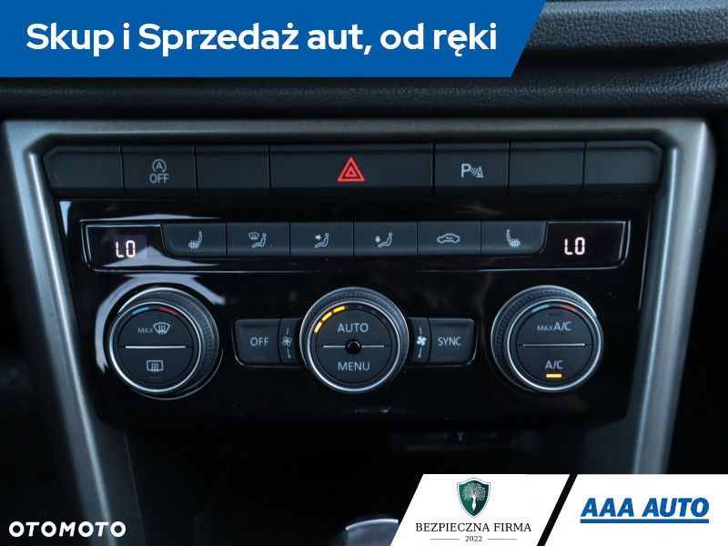 Volkswagen T-Roc - 15