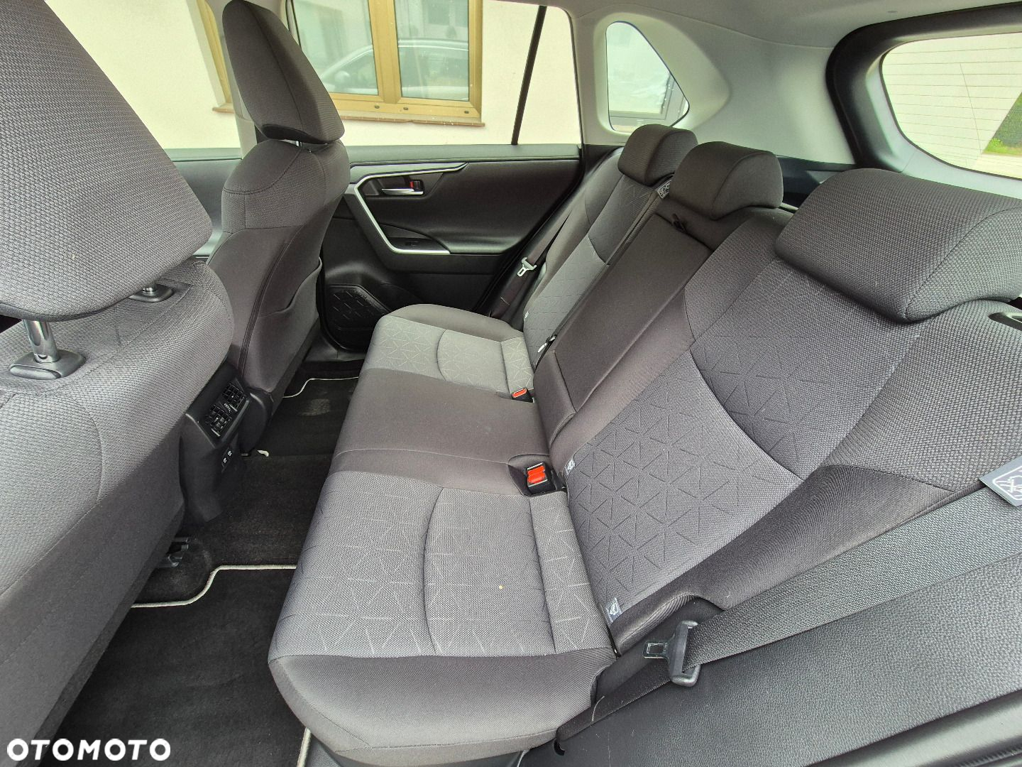 Toyota RAV4 - 9