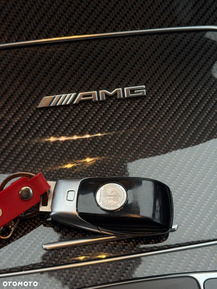 Mercedes-Benz GLC - 28