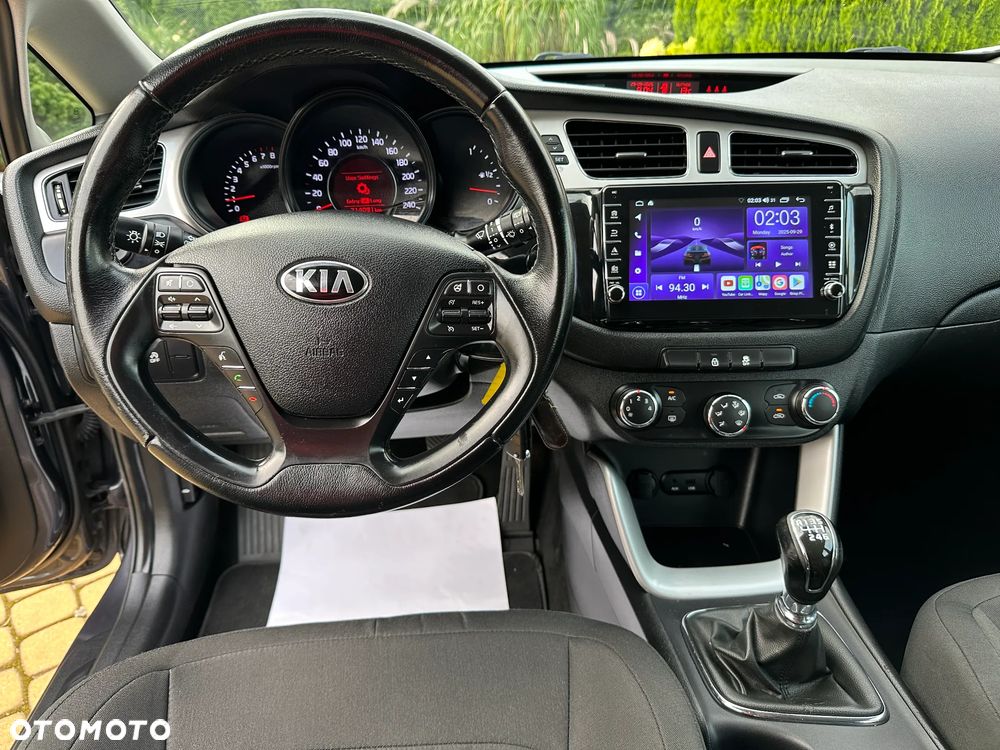 Kia Ceed Cee'd 1.6 GDI XL - 3