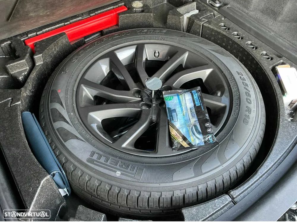 Land Rover Discovery Sport 2.0 TD4 SE Auto - 36