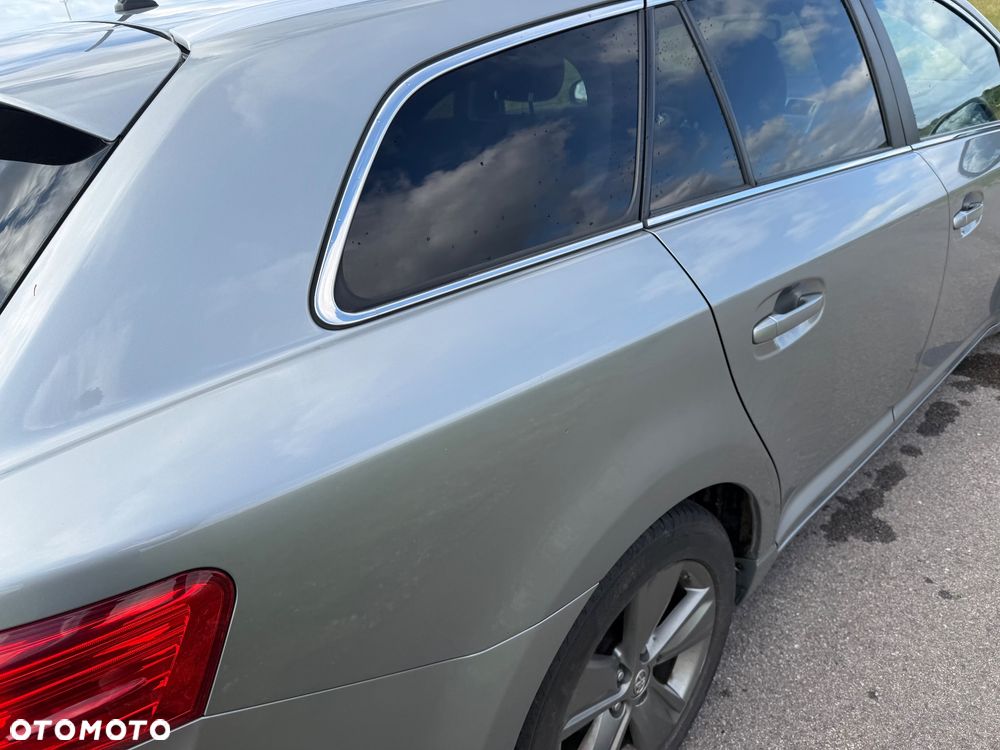 Toyota Avensis 2.0 D-4D Edition (2014) - 12