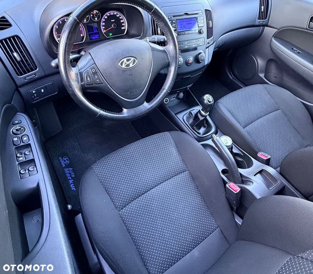 Hyundai i30 1.4 Comfort - 12
