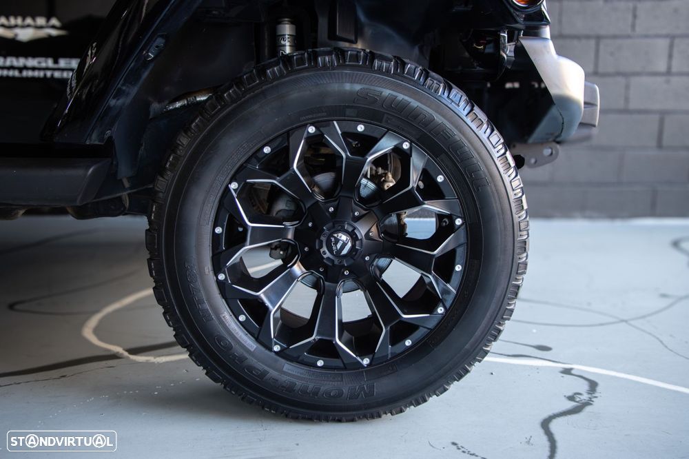 Jeep Wrangler Unlimited - 20