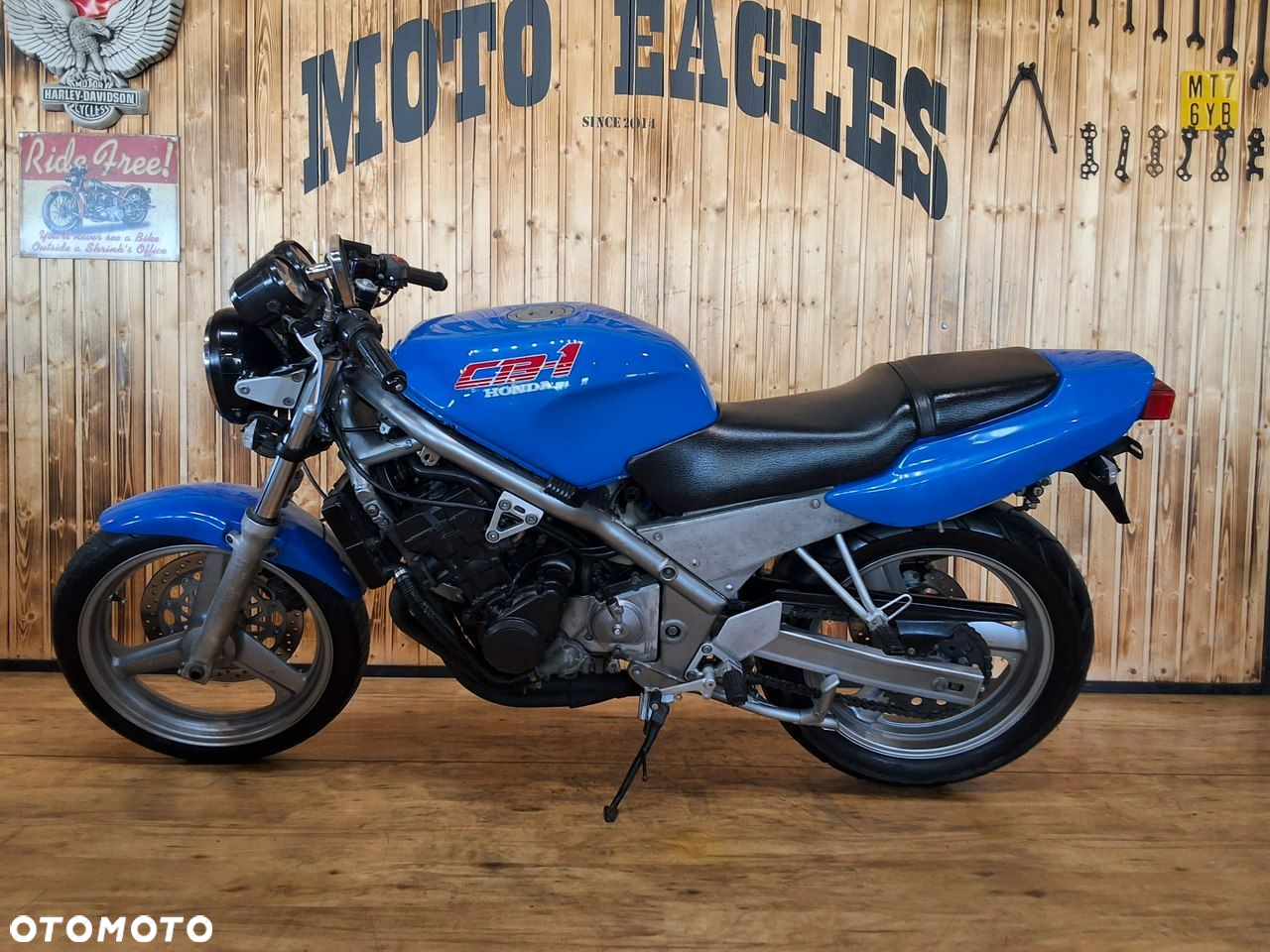 Honda CB - 16