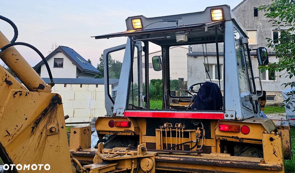 Komatsu FAI 262 - 5