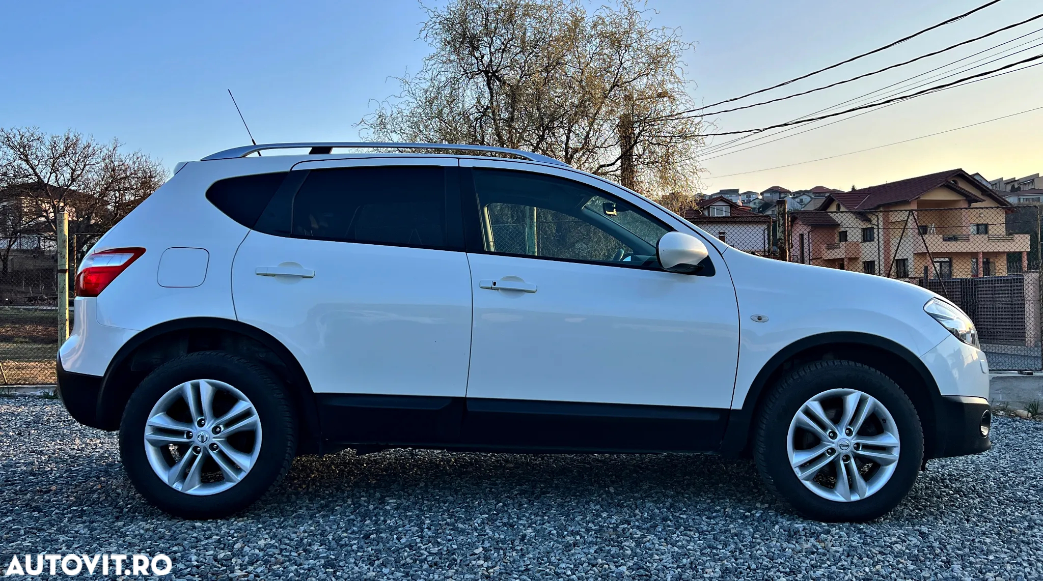 Nissan Qashqai 1.6 DCI TEKNA - 6
