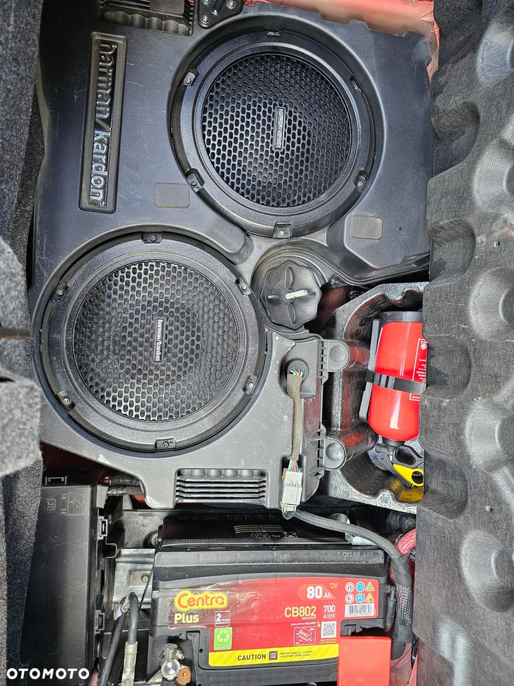 Dodge Challenger - 12