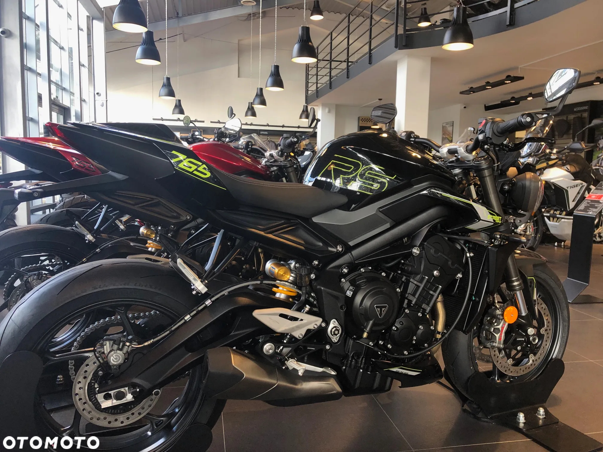 Triumph Street Triple - 13