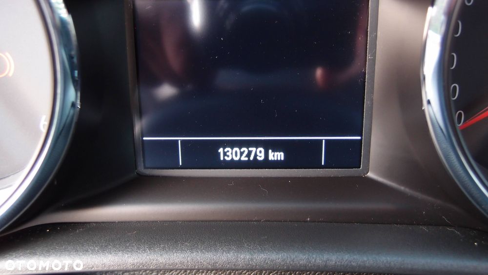 Opel Astra 1.6 CDTI Dynamic S&S - 8