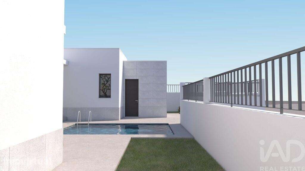 Casa / Villa T3 em Santo António da Charneca de 180,00 m2 - Grande imagem: 2/10