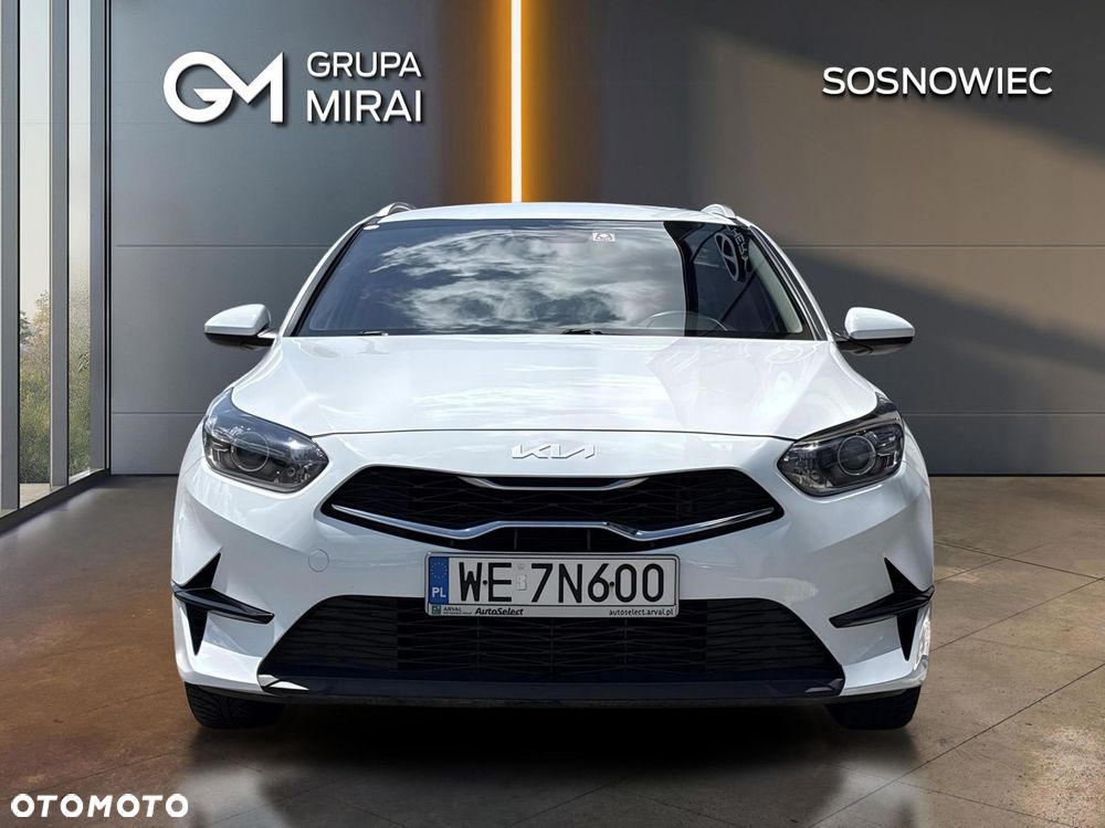 Kia Ceed - 8