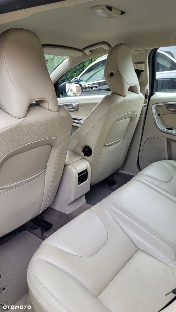 Volvo V60 D2 - 12