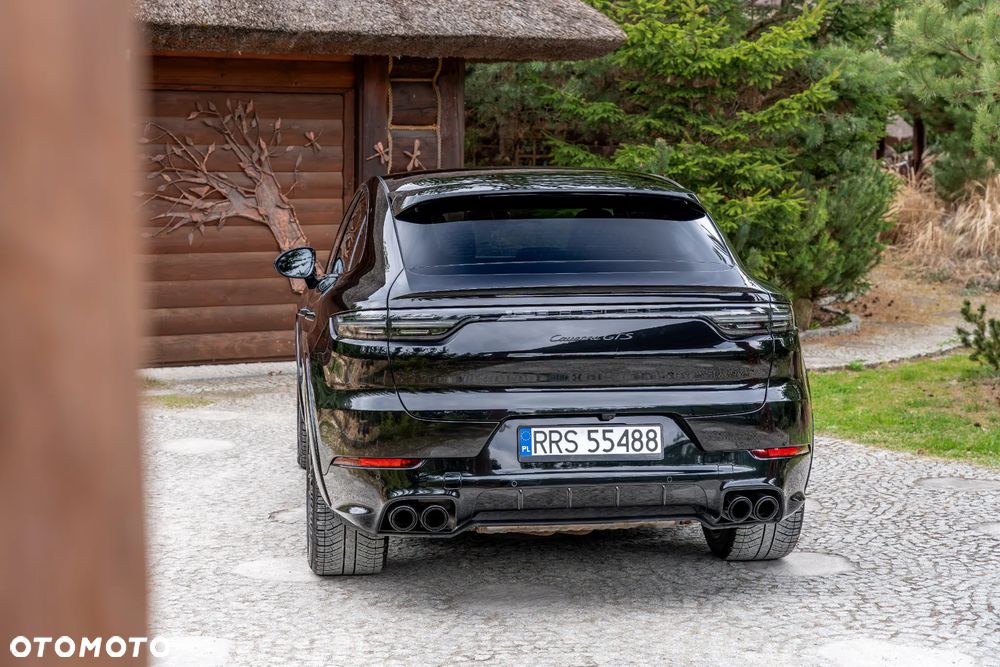 Porsche Cayenne GTS - 19