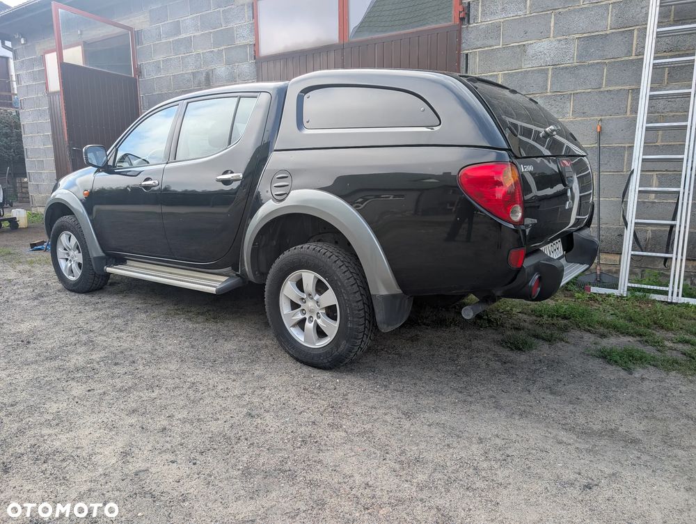 Mitsubishi L200 - 3