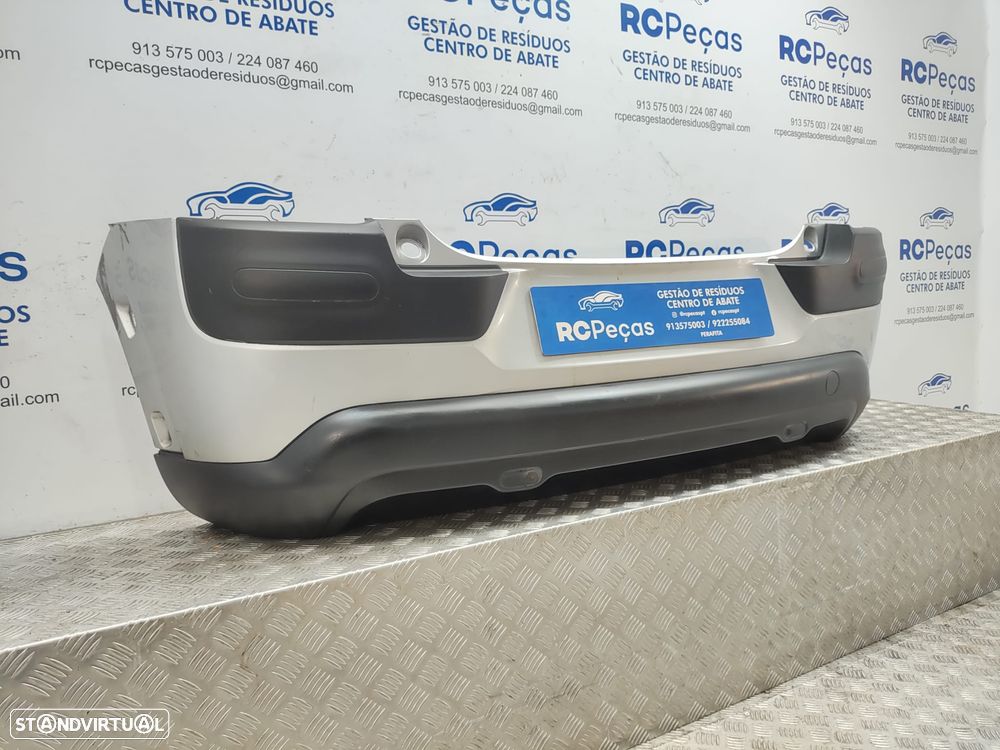 Parachoques trás traseiro original Citroen C4 Cactus Mk1 fase 1 de 2014 a 2017 com sensores de estacionamento - 2