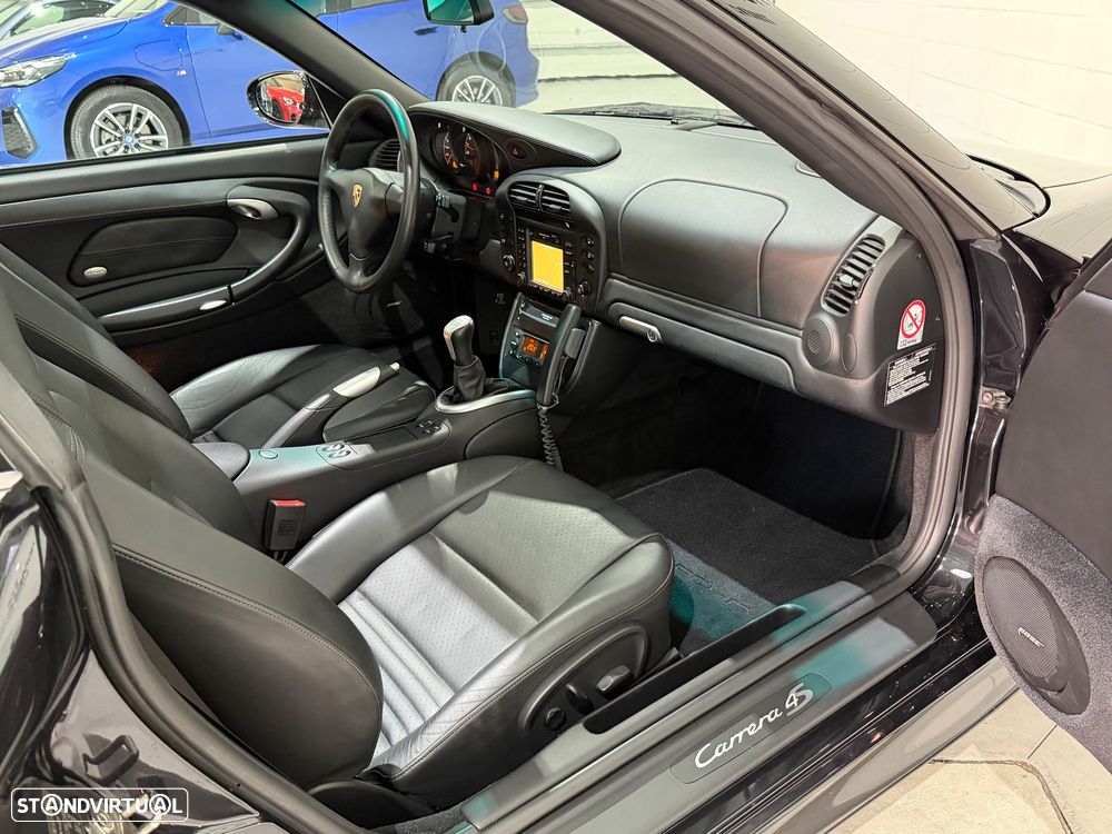 Porsche 911 (996) Carrera 4 S - 26