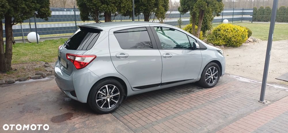 Toyota Yaris 1.5 Premium - 19