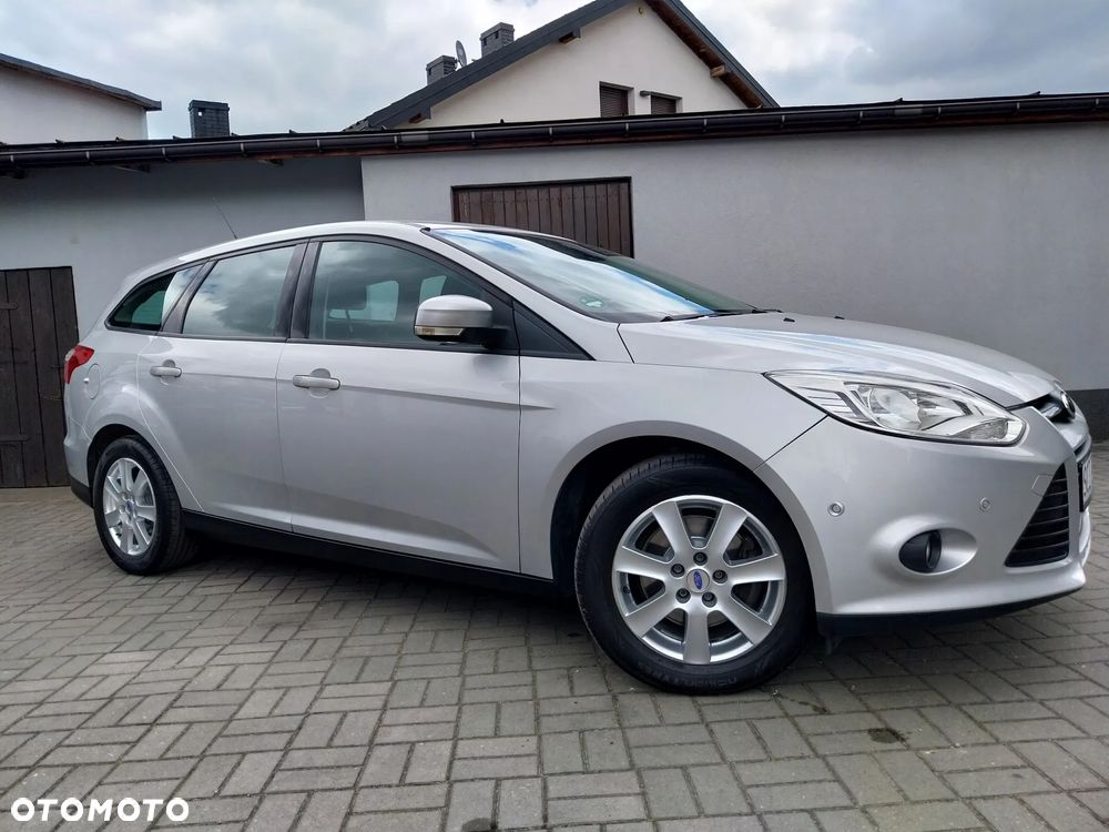 Ford Focus 1.6 Trend - 28
