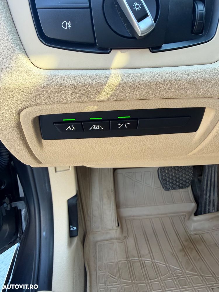 BMW Seria 3 318d Aut. Sport Line - 8