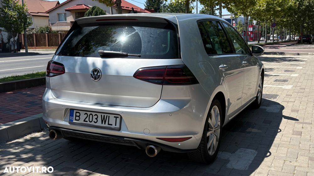 Volkswagen Golf - 4
