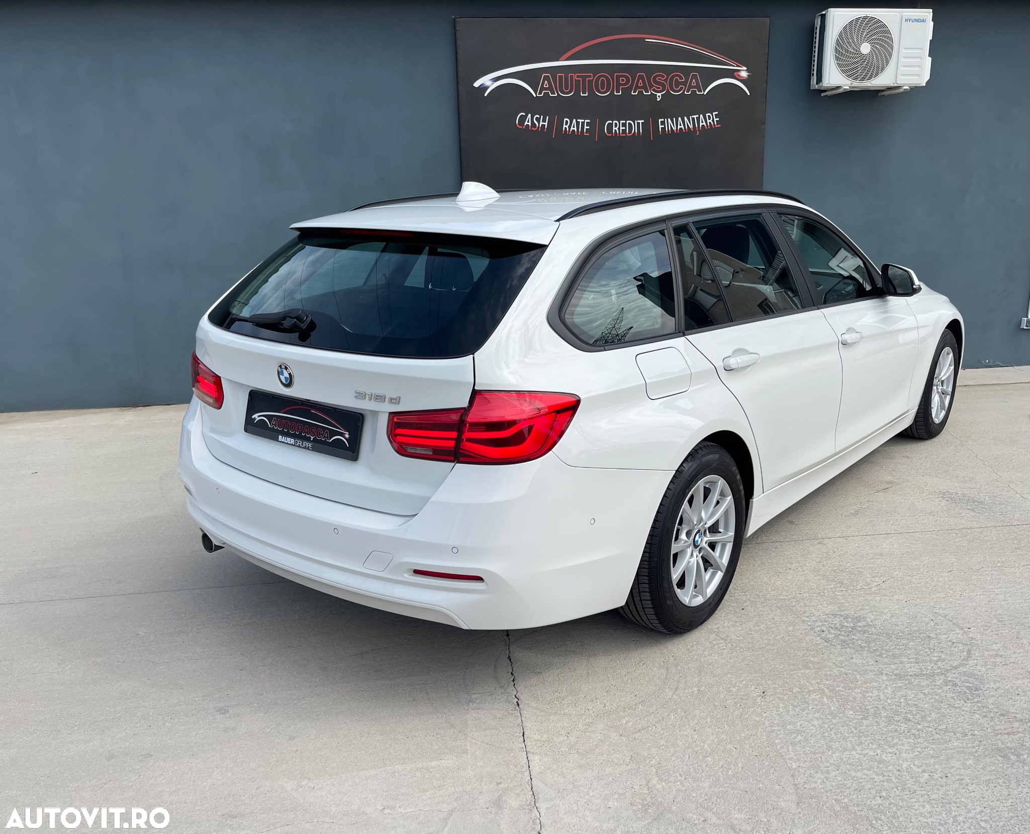 BMW Seria 3 318d Touring Aut. Advantage - 13