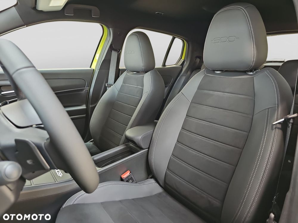 Fiat 600 1.2 Turbo Sport - 12