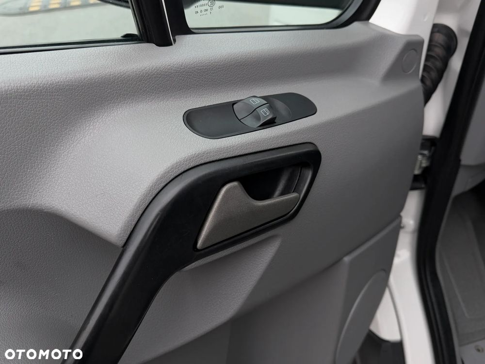 Volkswagen CRAFTER - 30