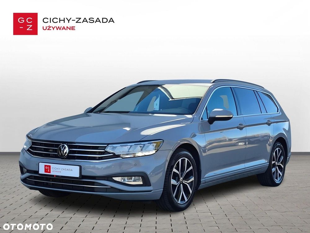 Volkswagen Passat - 1