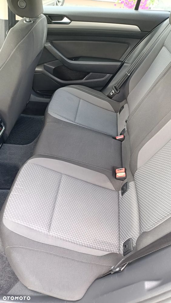 Volkswagen Passat 1.4 TSI BMT Trendline - 13