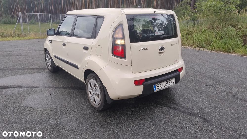 Kia Soul 1.6 L - 7